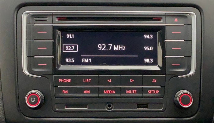 2019 Volkswagen Polo COMFORTLINE 1.0L MPI, Petrol, Manual, 34,354 km, Infotainment System