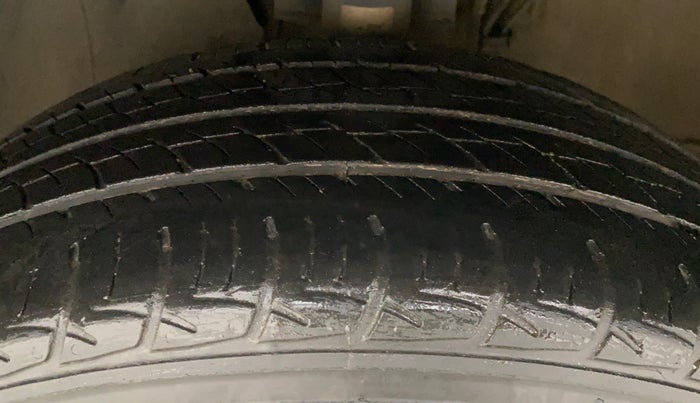 2019 Volkswagen Polo COMFORTLINE 1.0L MPI, Petrol, Manual, 34,354 km, Left Front Tyre Tread