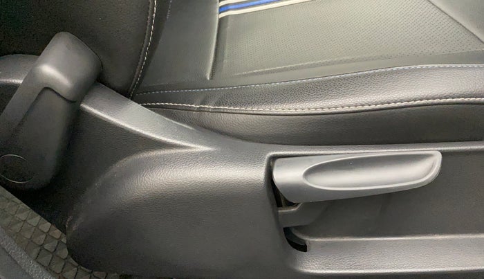 2019 Volkswagen Polo COMFORTLINE 1.0L MPI, Petrol, Manual, 34,354 km, Driver Side Adjustment Panel