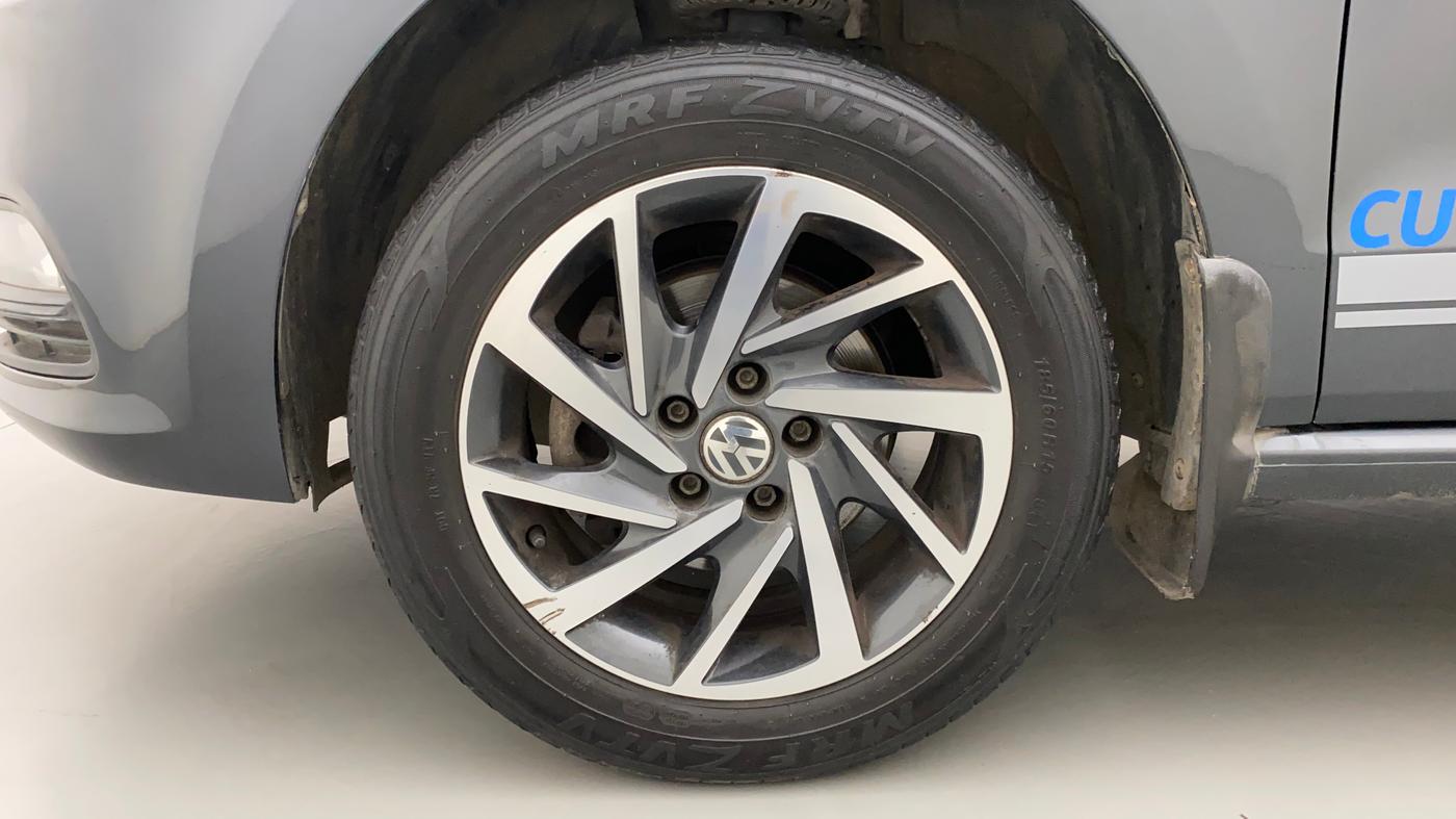 2019 Volkswagen Polo COMFORTLINE 1.0L MPI, Petrol, Manual, 34,354 km, Left Front Wheel