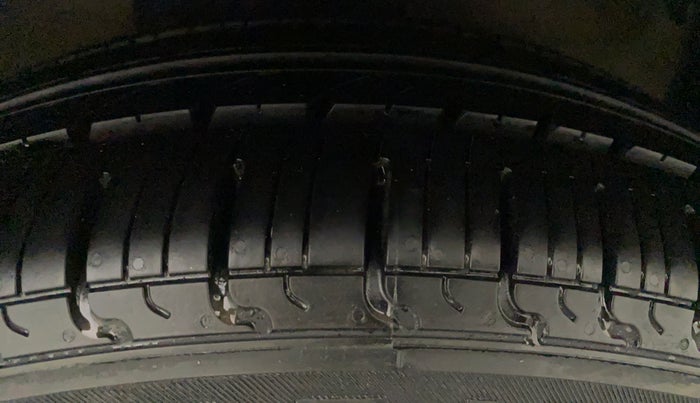 2017 Maruti Celerio ZXI AMT, Petrol, Automatic, 42,304 km, Right Front Tyre Tread