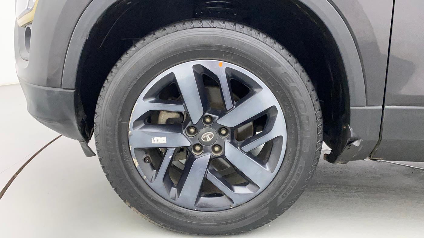 2021 Tata Safari XZA PLUS GOLD, Diesel, Automatic, 67,684 km, Left Front Wheel