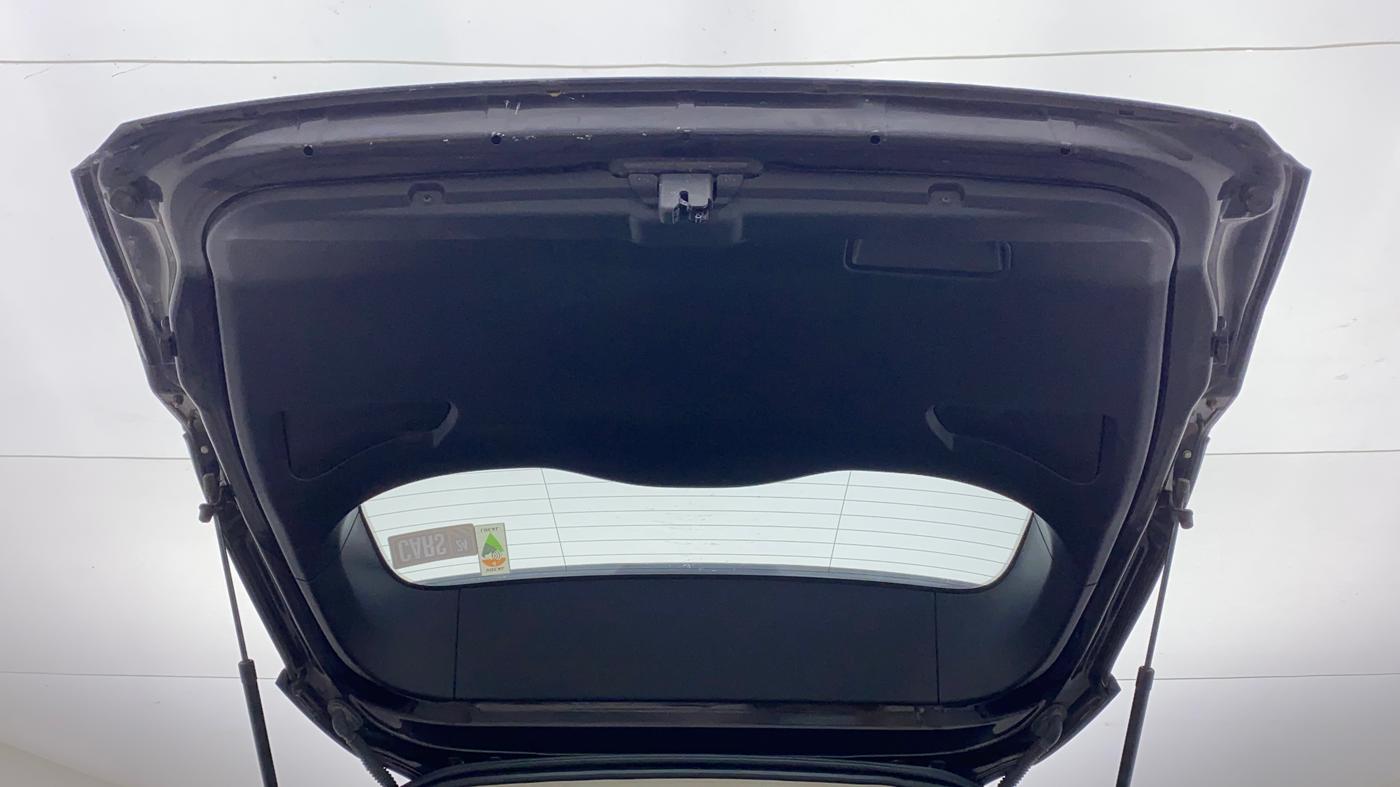 2021 Tata Safari XZA PLUS GOLD, Diesel, Automatic, 67,684 km, Boot Door Open