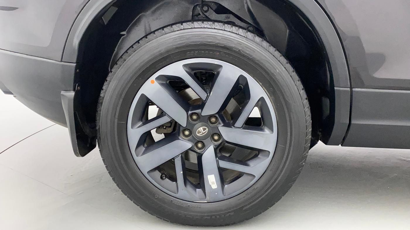 2021 Tata Safari XZA PLUS GOLD, Diesel, Automatic, 67,684 km, Right Rear Wheel