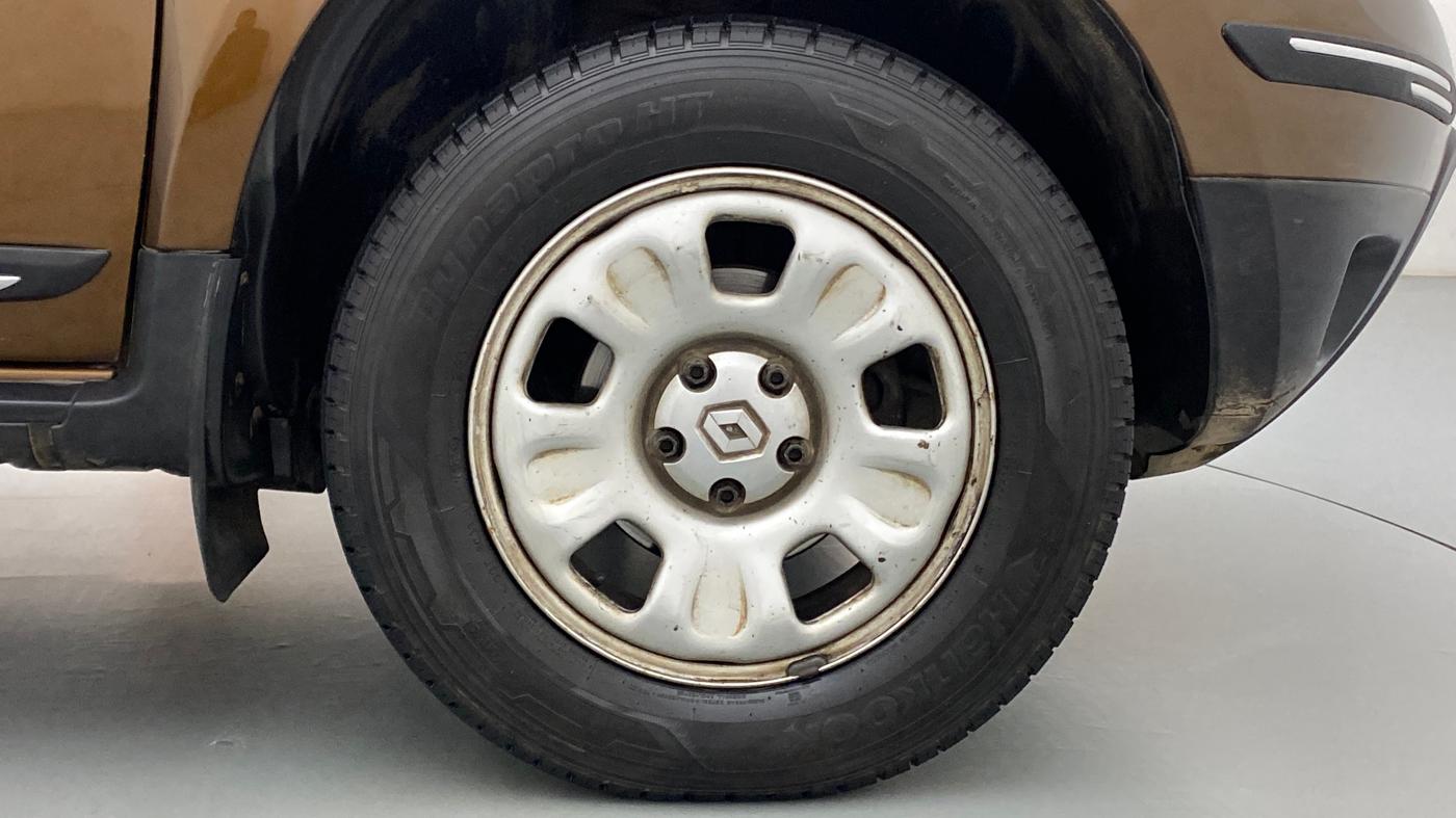 2013 Renault Duster RXL DIESEL 110, Diesel, Manual, 61,203 km, Right Front Wheel