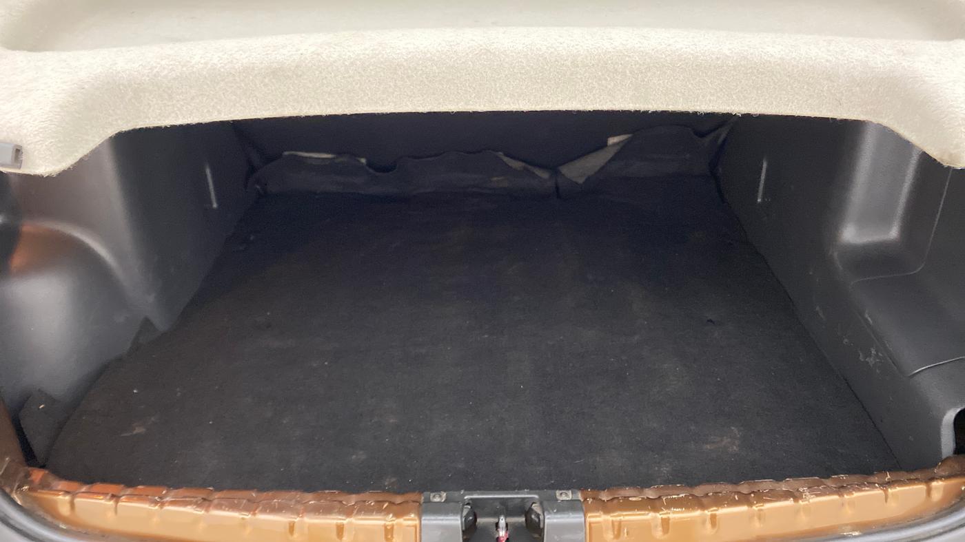 2013 Renault Duster RXL DIESEL 110, Diesel, Manual, 61,203 km, Boot Inside