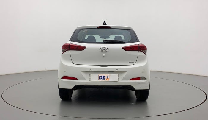 2015 Hyundai Elite i20 ASTA 1.2, Petrol, Manual, 1,00,416 km, Back/Rear