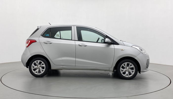 2017 Hyundai Grand i10 MAGNA 1.2 KAPPA VTVT, Petrol, Manual, 18,299 km, Right Side View