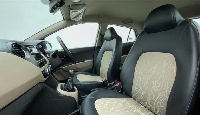 2017 Hyundai Grand i10 MAGNA 1.2 KAPPA VTVT, Petrol, Manual, 18,299 km, Right Side Front Door Cabin