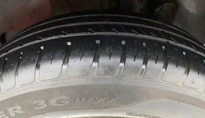 2018 Maruti Swift VXI, Petrol, Manual, 28,743 km, Left Rear Tyre Tread