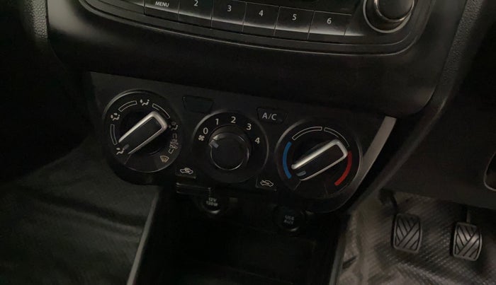 2018 Maruti Swift VXI, Petrol, Manual, 28,743 km, Dashboard - Air Re-circulation knob is not working