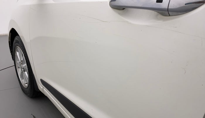 2014 Hyundai Grand i10 ASTA 1.2 KAPPA VTVT, CNG, Manual, 76,457 km, Front passenger door - Slightly dented
