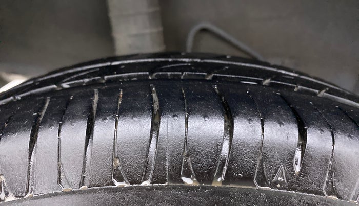 2016 Datsun Go T, Petrol, Manual, 65,718 km, Right Rear Tyre Tread