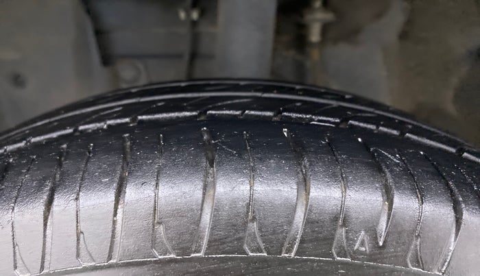 2016 Datsun Go T, Petrol, Manual, 65,718 km, Left Front Tyre Tread