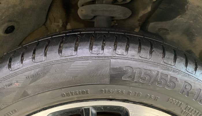 2021 MG HECTOR PLUS SHARP 1.5 PETROL TURBO CVT 6-STR, Petrol, Automatic, 25,645 km, Right Front Tyre Tread