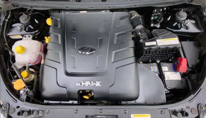 2020 Mahindra XUV500 W9 AT, Diesel, Automatic, 19,581 km, Open Bonet