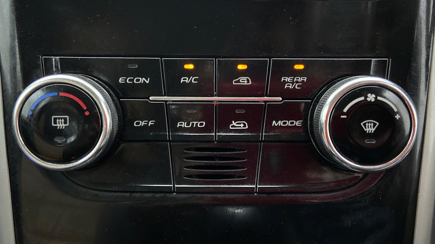 2020 Mahindra XUV500 W9 AT, Diesel, Automatic, 19,581 km, Automatic Climate Control