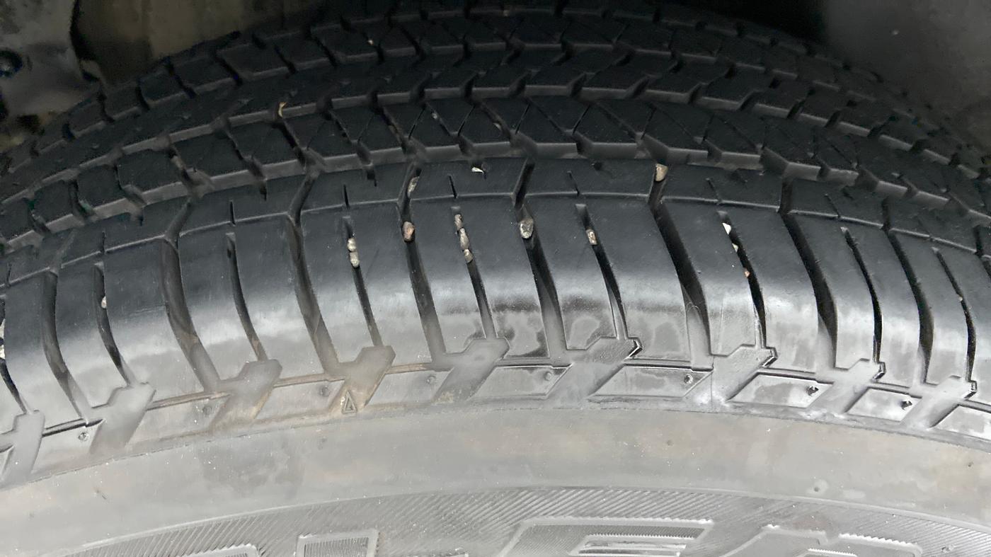 2020 Mahindra XUV500 W9 AT, Diesel, Automatic, 19,581 km, Right Rear Tyre Tread