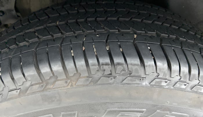 2020 Mahindra XUV500 W9 AT, Diesel, Automatic, 19,581 km, Right Rear Tyre Tread