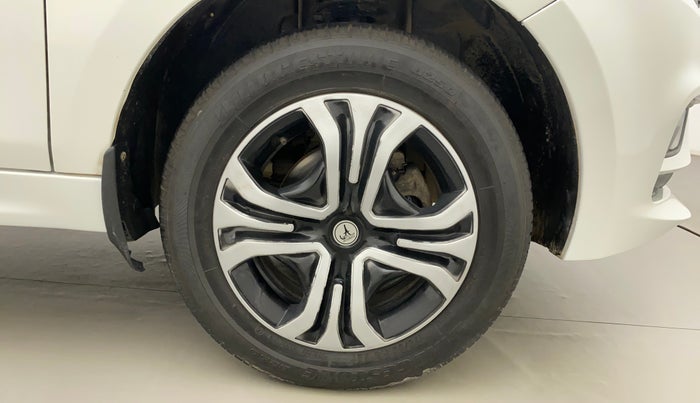 2022 Tata TIGOR XZ PLUS CNG, CNG, Manual, 30,546 km, Right Front Wheel