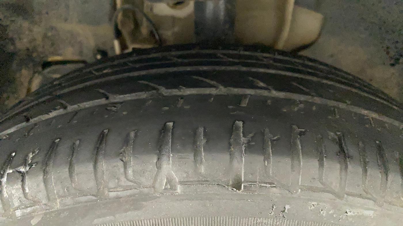 2022 Tata TIGOR XZ PLUS CNG, CNG, Manual, 30,546 km, Left Front Tyre Tread