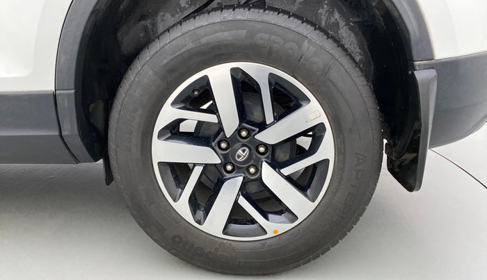 2020 Tata Harrier XZA PLUS, Diesel, Automatic, 44,046 km, Left Rear Wheel