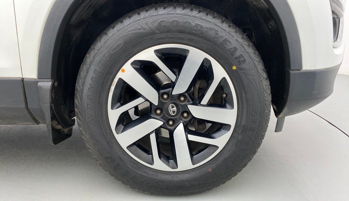 2020 Tata Harrier XZA PLUS, Diesel, Automatic, 44,046 km, Right Front Wheel