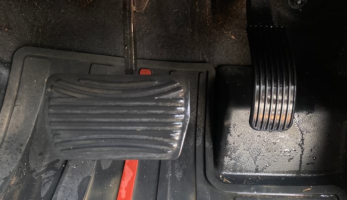2022 Mahindra Thar LX PETROL HT 4WD AT, Petrol, Automatic, 11,187 km, Pedals