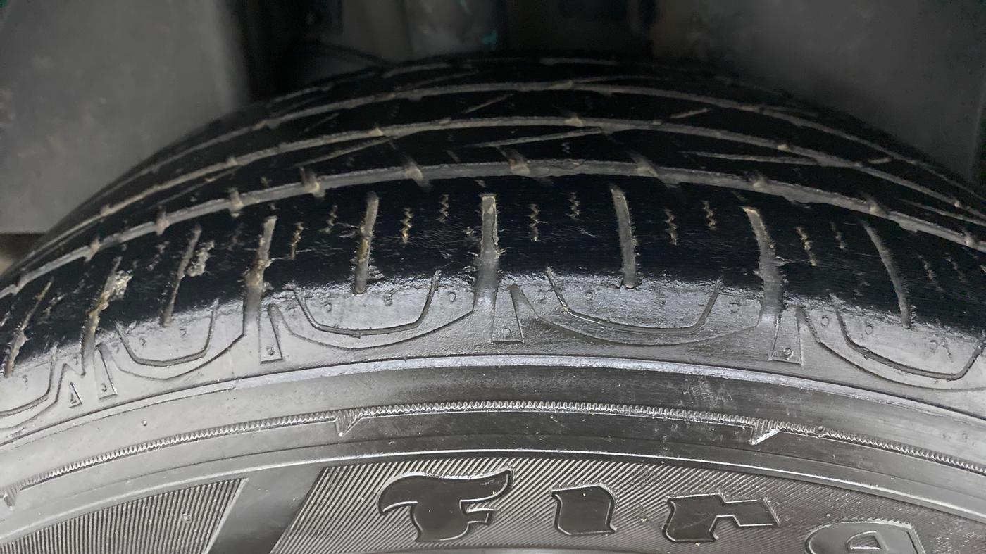 2018 Jeep Compass 2.0 LIMITED, Diesel, Manual, 74,266 km, Right Rear Tyre Tread