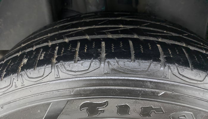 2018 Jeep Compass 2.0 LIMITED, Diesel, Manual, 74,266 km, Right Rear Tyre Tread