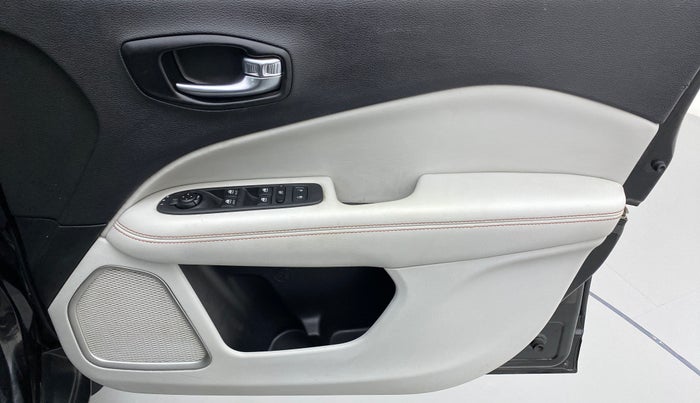2018 Jeep Compass 2.0 LIMITED, Diesel, Manual, 74,266 km, Driver Side Door Panels Control
