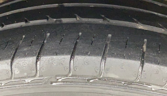 2018 Hyundai Elite i20 ASTA 1.2, Petrol, Manual, 86,290 km, Right Rear Tyre Tread