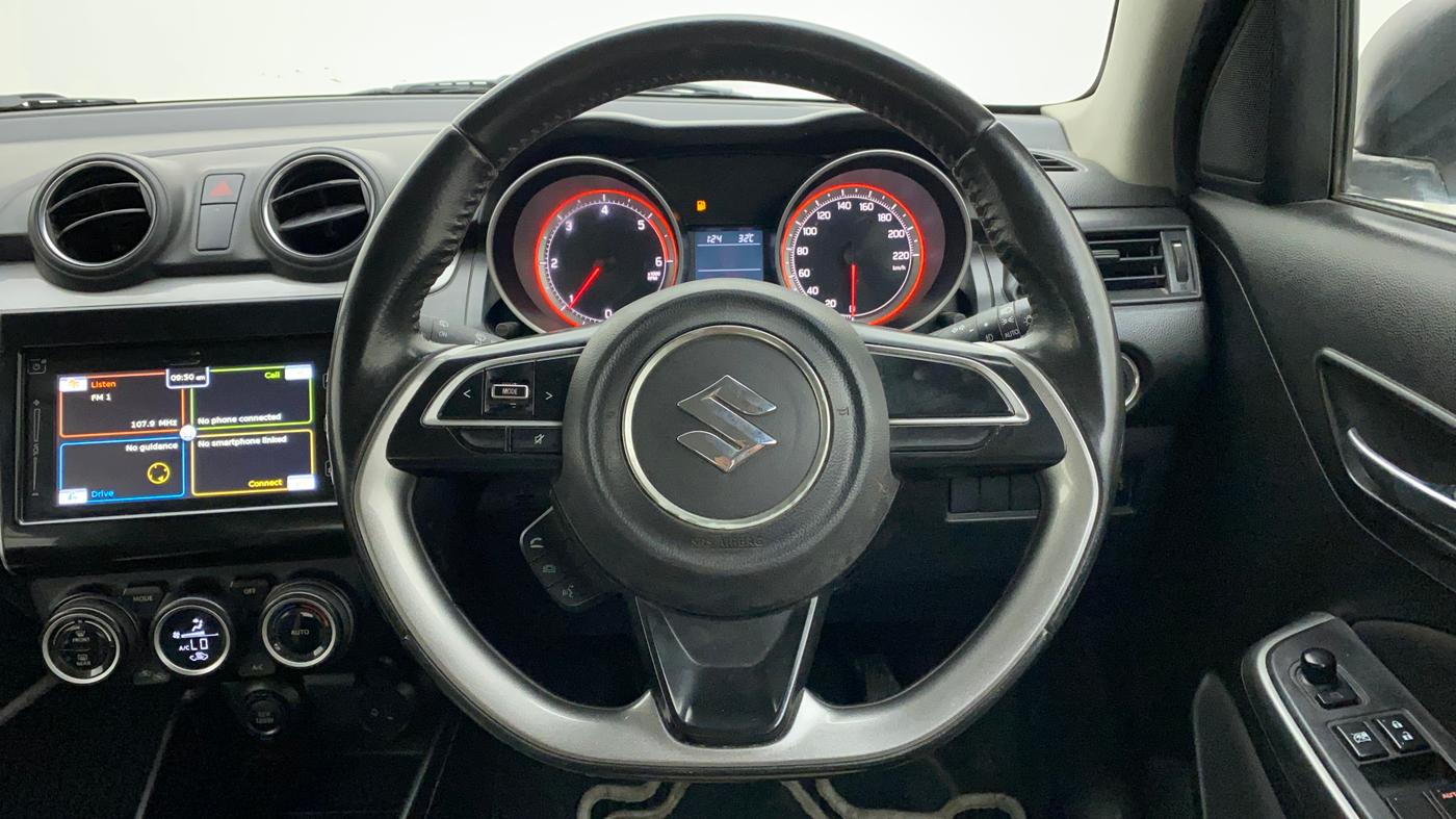 2019 Maruti Swift ZDI PLUS, Diesel, Manual, 86,877 km, Steering Wheel Close Up