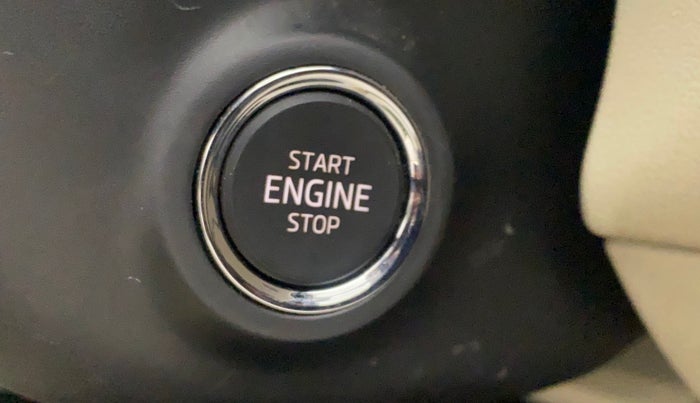 2022 Skoda SLAVIA STYLE 1.0L TSI MT, Petrol, Manual, 51,318 km, Keyless Start/ Stop Button