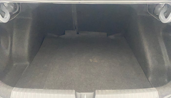 2022 Skoda SLAVIA STYLE 1.0L TSI MT, Petrol, Manual, 51,318 km, Boot Inside