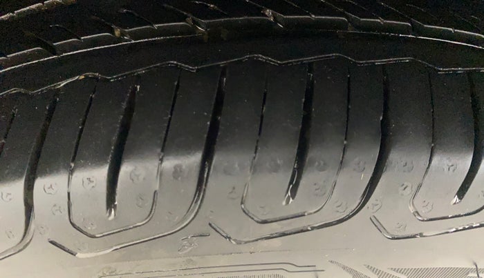 2022 Skoda SLAVIA STYLE 1.0L TSI MT, Petrol, Manual, 51,318 km, Right Rear Tyre Tread