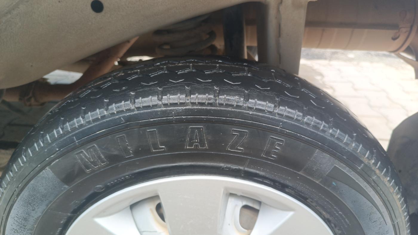 2021 Maruti Eeco 5 STR WITH A/C+HTR, Petrol, Manual, 81,219 km, Left Rear Tyre Tread