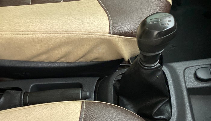 2016 Renault Kwid RXT, Petrol, Manual, 59,235 km, Gear Lever