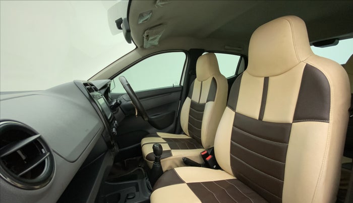 2016 Renault Kwid RXT, Petrol, Manual, 59,235 km, Right Side Front Door Cabin