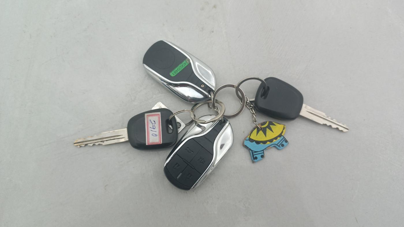 2019 Maruti Alto K10 VXI AMT, Petrol, Automatic, 10,327 km, Key Close Up