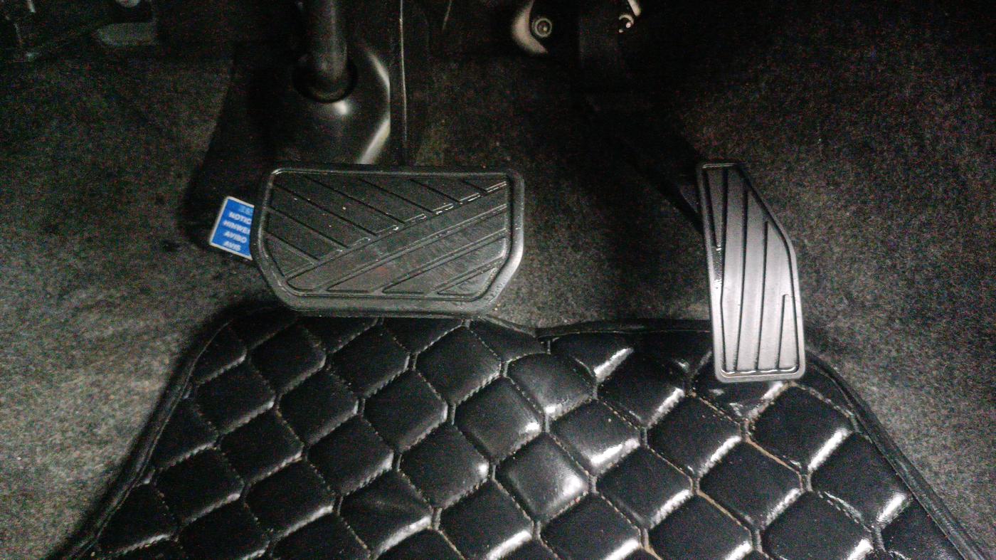 2019 Maruti Alto K10 VXI AMT, Petrol, Automatic, 10,327 km, Pedals