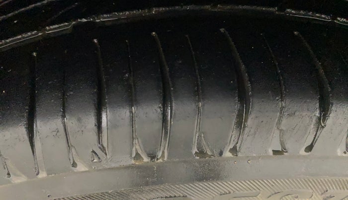 2017 Tata Tiago XZ PETROL, Petrol, Manual, 87,005 km, Left Front Tyre Tread