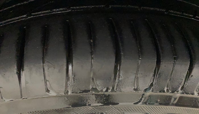 2017 Tata Tiago XZ PETROL, Petrol, Manual, 87,005 km, Right Front Tyre Tread