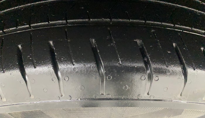 2019 Hyundai VENUE S 1.2, Petrol, Manual, 51,110 km, Left Front Tyre Tread