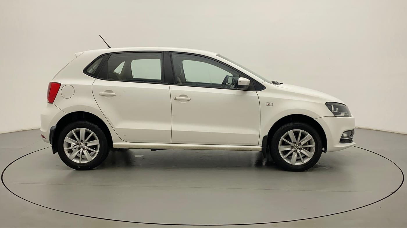 2015 Volkswagen Polo HIGHLINE1.2L, Petrol, Manual, 30,194 km, Right Side View