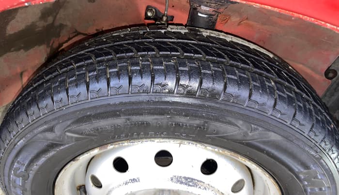 2013 Maruti Wagon R 1.0 LXI, Petrol, Manual, 23,305 km, Right Front Tyre Tread