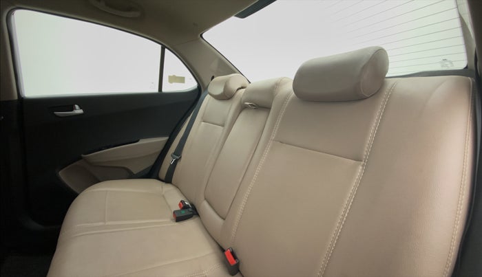 2018 Hyundai Xcent SX 1.2, Petrol, Manual, 5,742 km, Right Side Door Cabin View