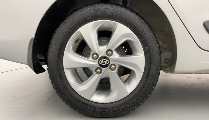 2018 Hyundai Xcent SX 1.2, Petrol, Manual, 5,742 km, Right Rear Wheel