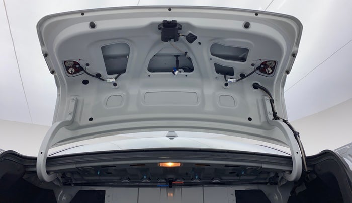 2018 Hyundai Xcent SX 1.2, Petrol, Manual, 5,742 km, Boot Open Door