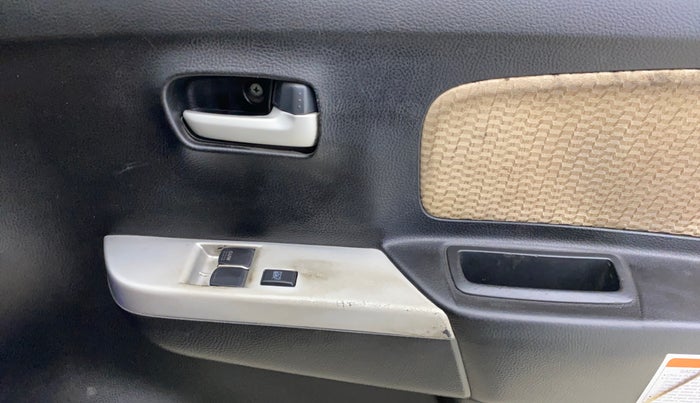 2018 Maruti Wagon R 1.0 LXI CNG, CNG, Manual, 1,03,894 km, Driver Side Door Panels Control